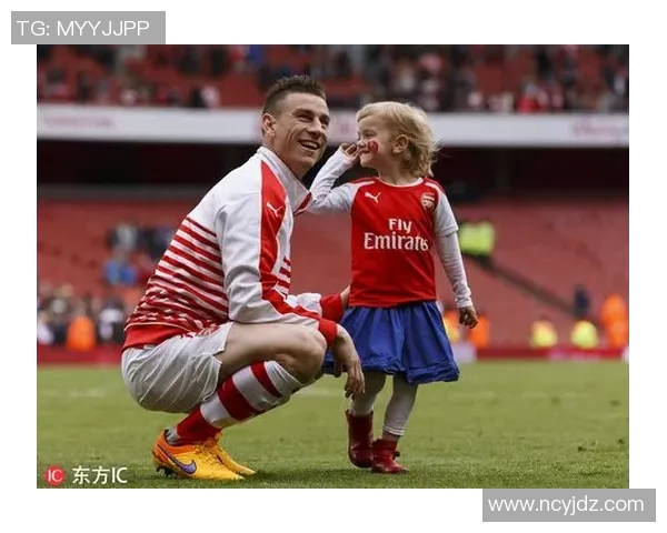 足球明星巅峰颜值瞬间大赏展现他们的青春与魅力